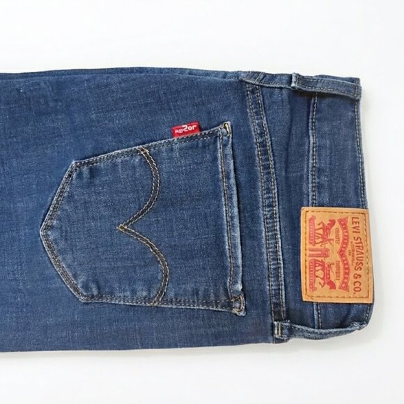 Levi’s 711 Skinny Jeans – Women’s Size 27 Dark Wash Distressed - Picture 2 of 4